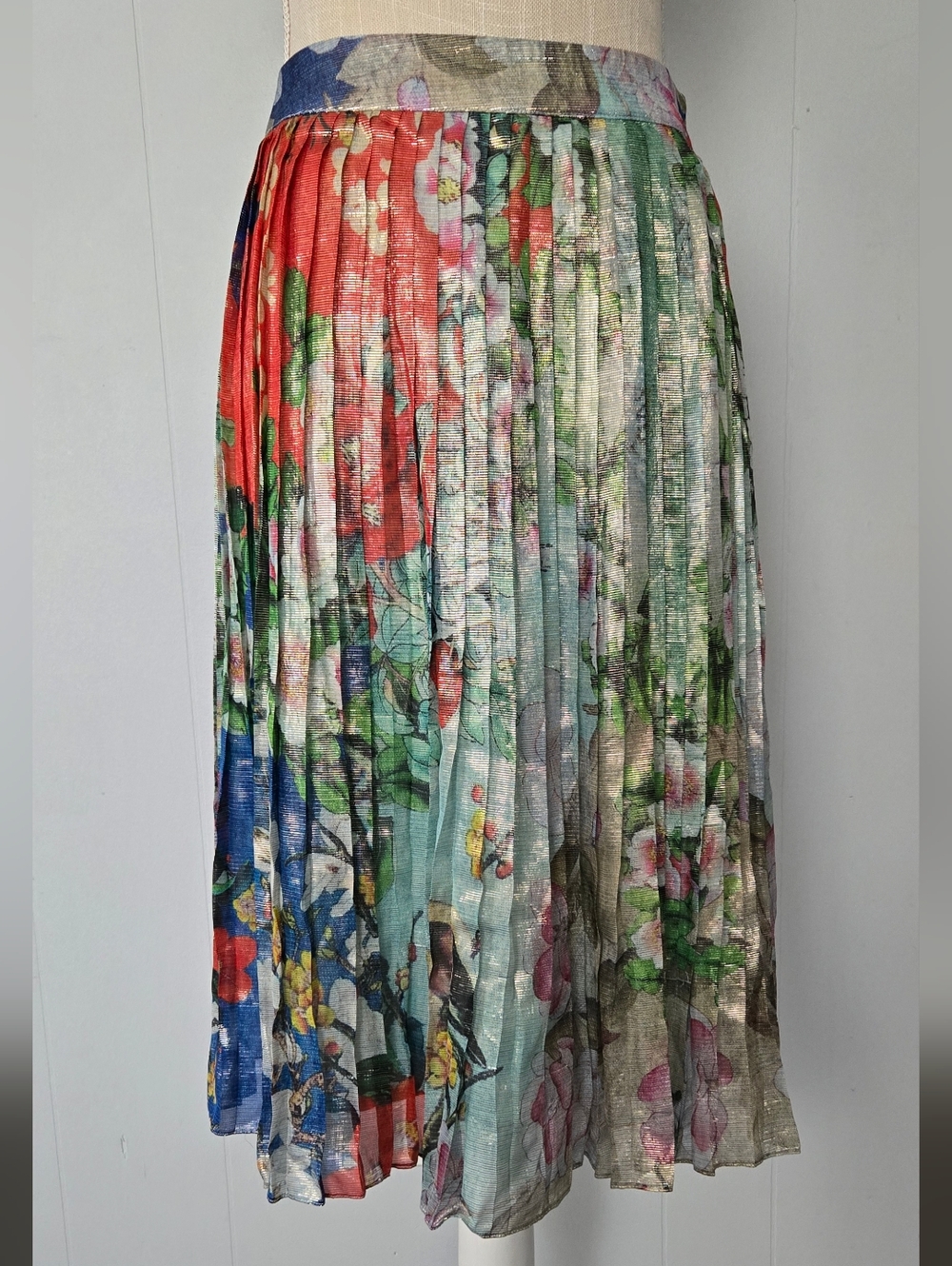 HEMANT & NANDITA Floral Pleated Midi Skirt in Coral, Blue & Green